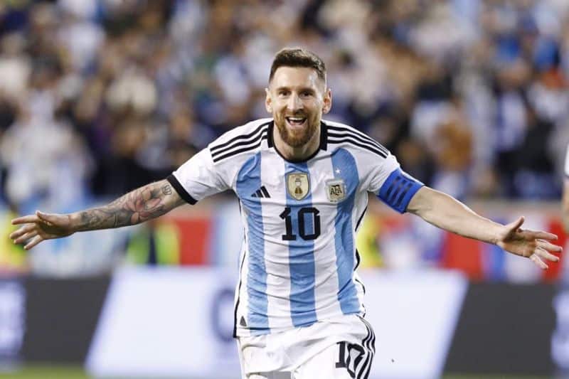 Messi là một trong những cầu thủ vĩ đại 