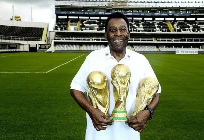 Pele với thành tích 3 lần vô địch World Cup